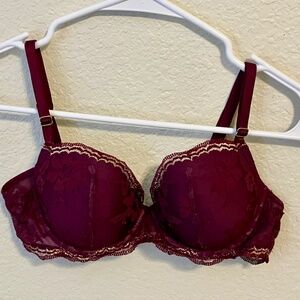 Victoria's Secret Dream Angels Lace Demi Bra Size 34B Burgundy Lined Gold Trim